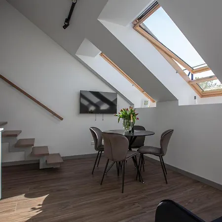 M8 Modern Two-floor Apartment *