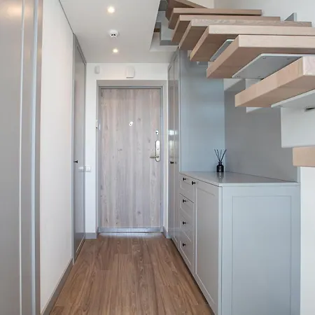 M8 Modern Two-floor *