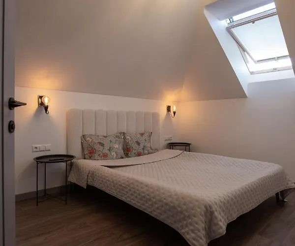 M8 Modern Two-floor *