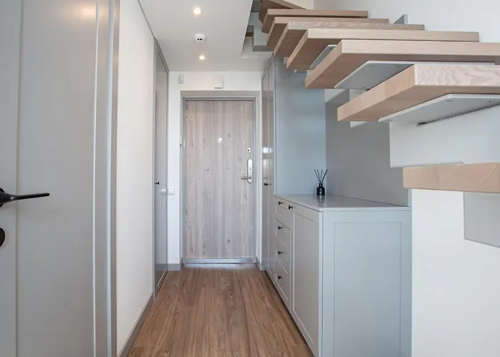 M8 Modern Two-floor *